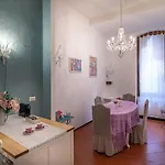 White & Gold 4* Verona