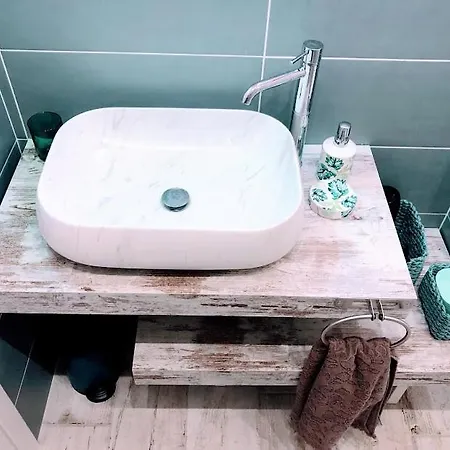 White & Gold 4* Верона